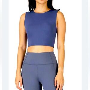 Yogalicious Pure Cloud Nikki Basic Fitted Muscle Cropped Tank Top sz Large